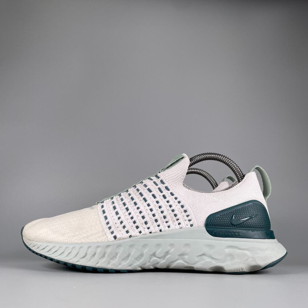 Nike React Phantom Run Flyknit 2 Women's 8.5 Sail Beige Teal Running Sneaker EUC